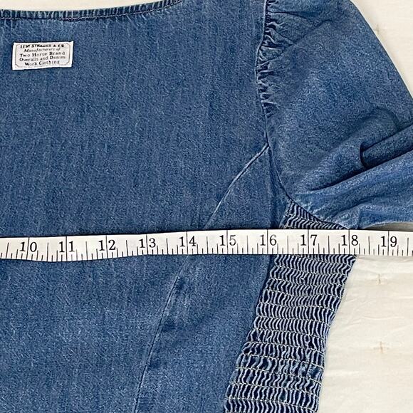 Levi’s Ophelia Corset Chambray Crop Shirt Women’s M | Blue Long Sleeve Denim - Picture 9 of 11